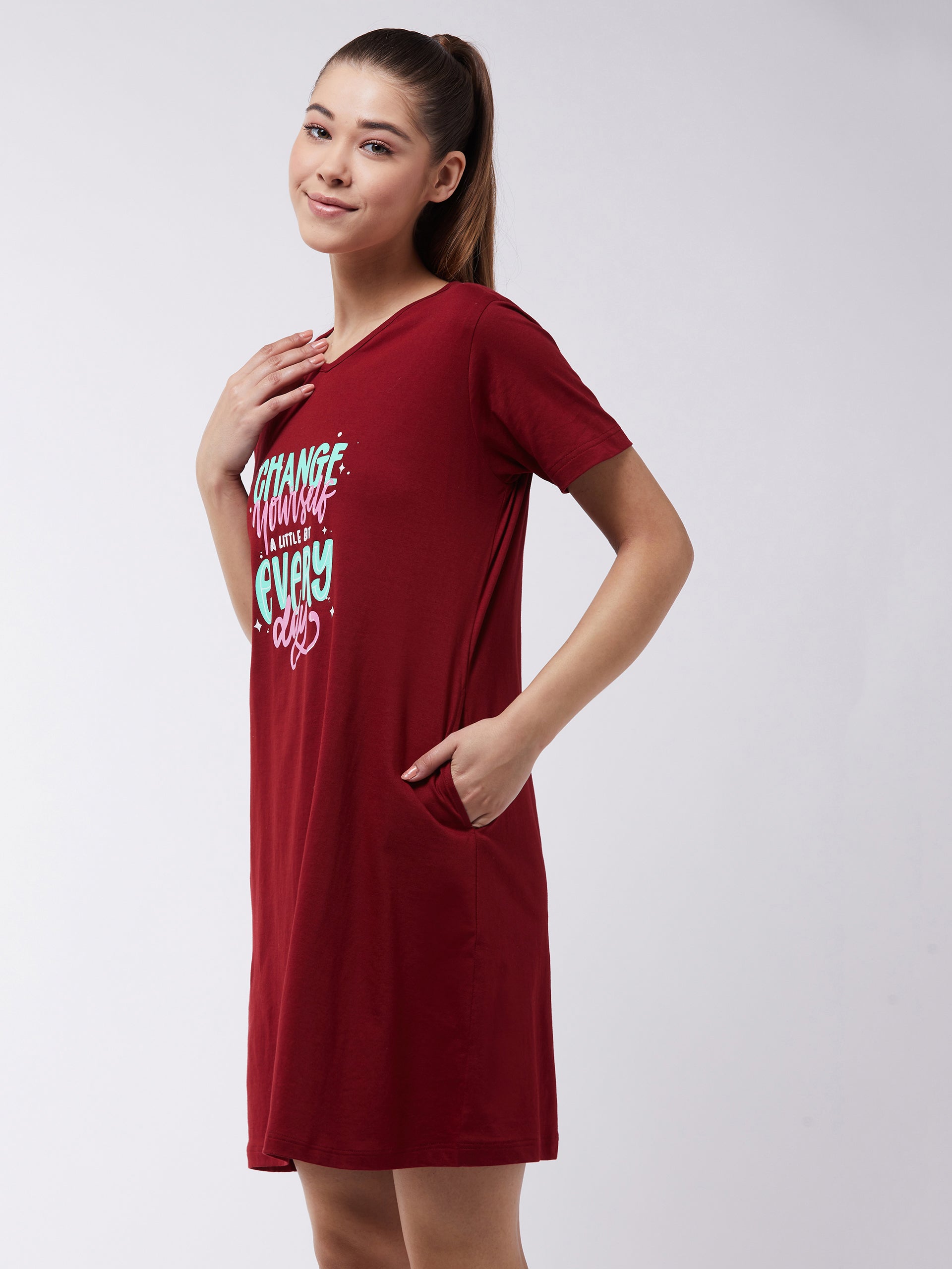 Women's Maroon Cotton Solid  Knee-Length V-Neck Short Sleeves Loungewear Dress