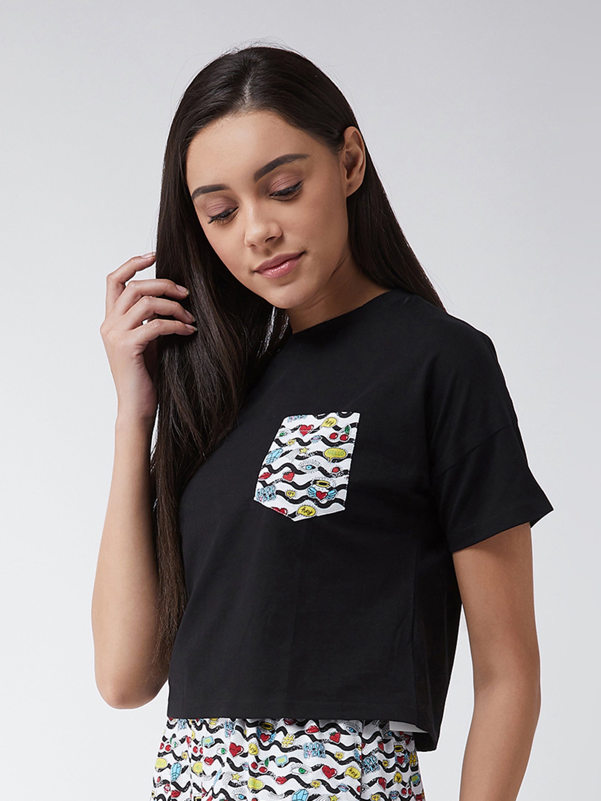 Women's Black Cropped Solid T-shirt