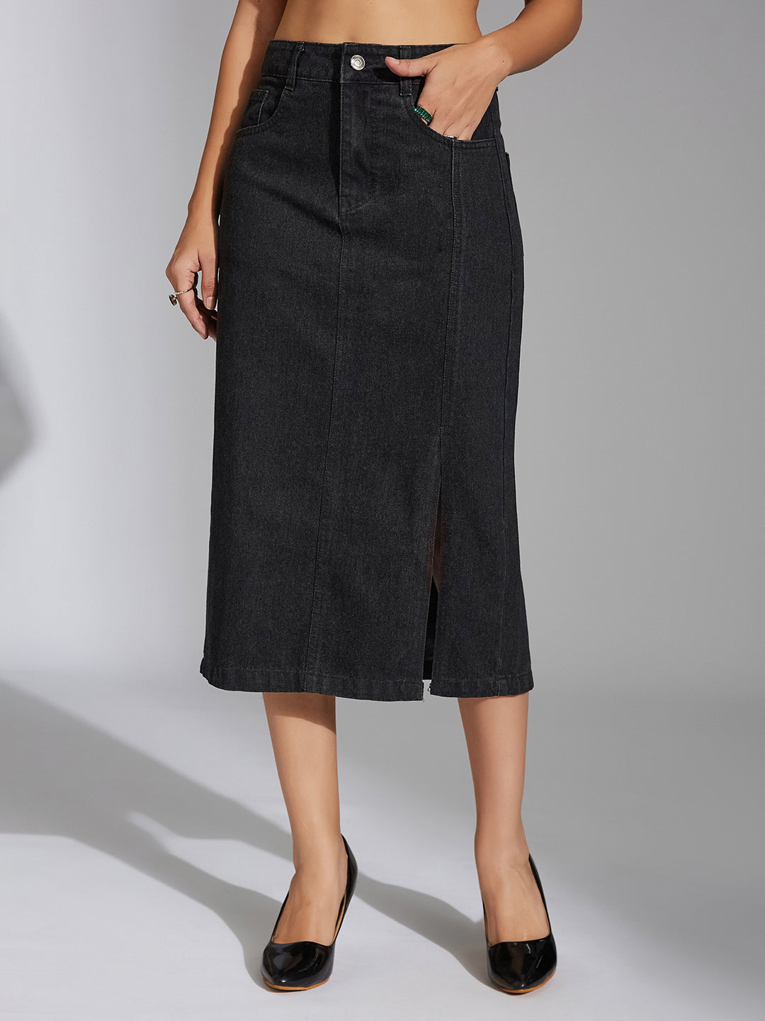 Women's Black Straight-Fit High-Rise Clean-Look Stretchable Denim Midi Skirt