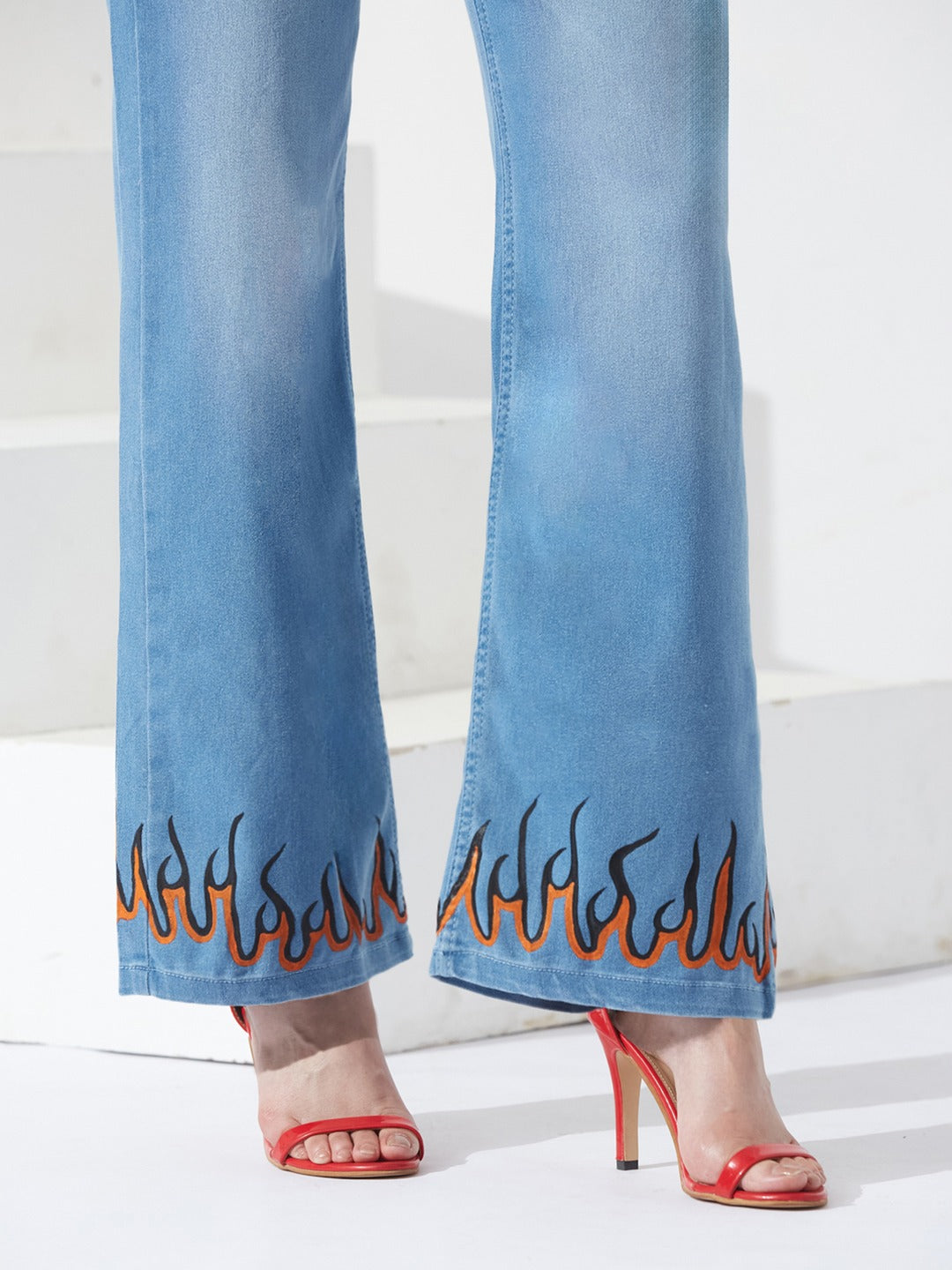 Light Blue Straight Fit Mid Rise Hand Painted Stretchable Denim Jeans for Women