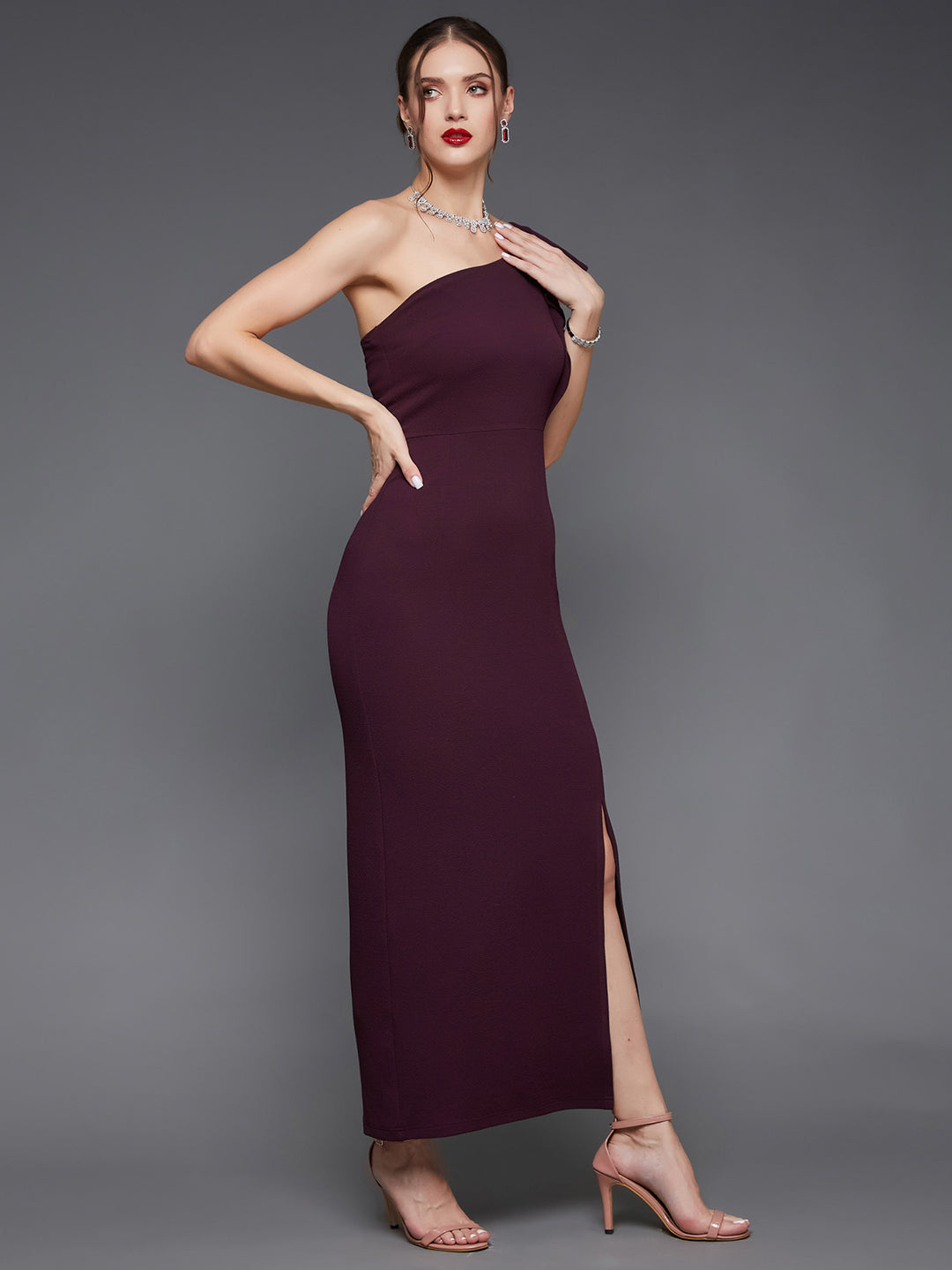 Crease Ease Women's Dark Purple Solid One Shoulder Sleeveless Ruffled Maxi Dress