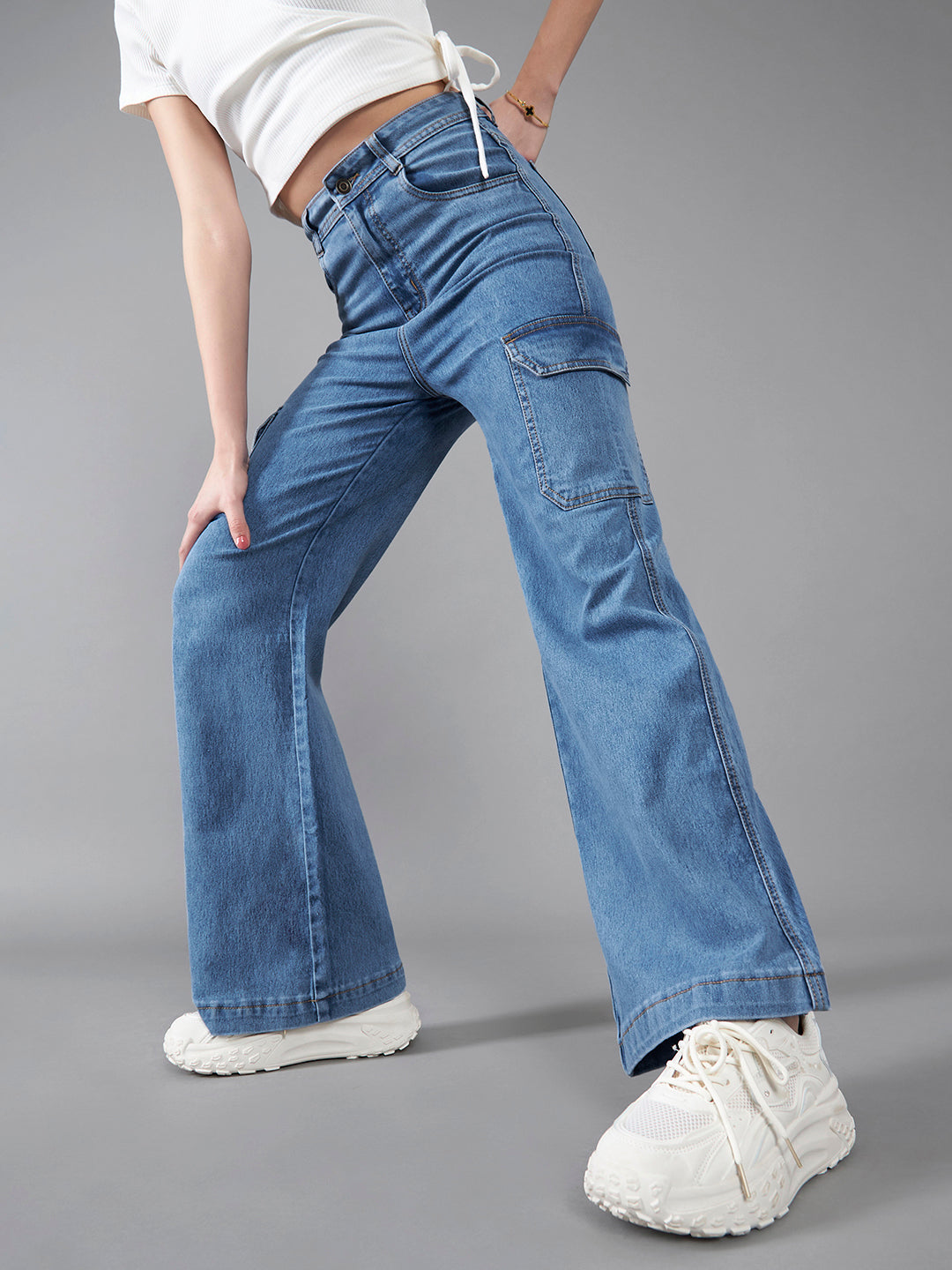 24/7 Comfort Women's Blue Wide Leg High Rise Mildly Distressed Regular Length Stretchable Cargo Denim Jeans