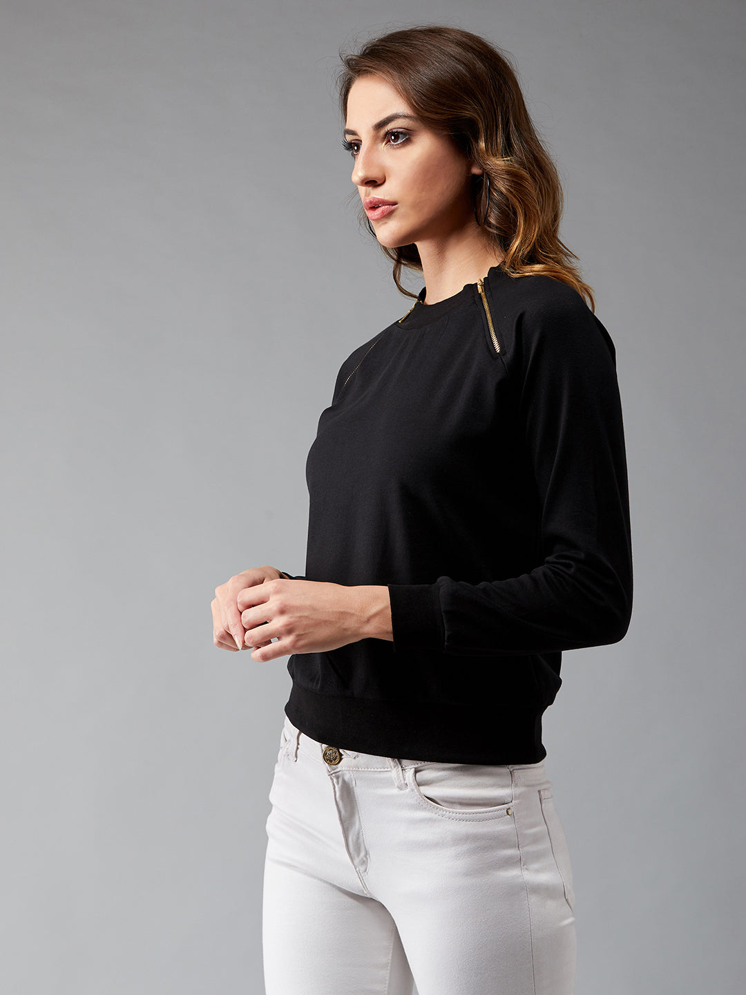 Women's Black Round Neck Full Sleeves Solid Boxy Regular Length Sweatshirt