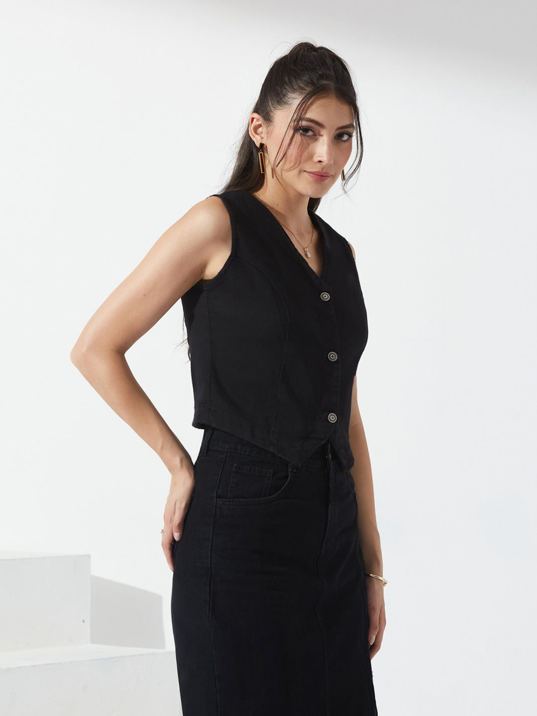 Black V Neck Sleeveless Solid Waistcoat-Styled Cropped Denim Top for Women