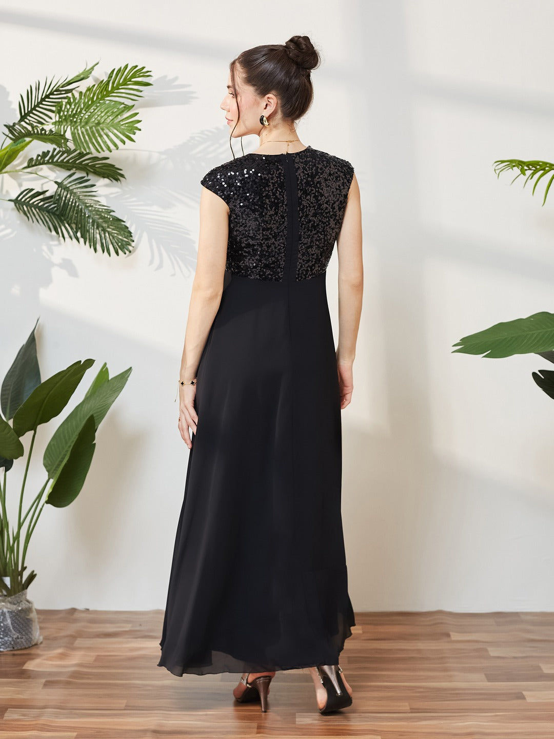 Black V-Neck Cap Sleeved Solid Wrap Maxi Dress for Women