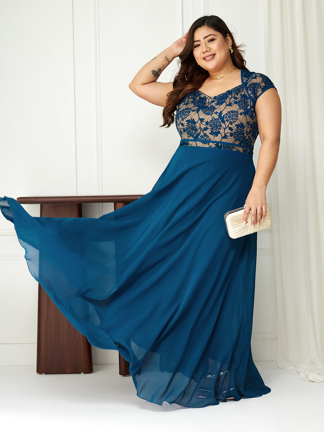 Women's Royal Blue Sweet-Heart Neck Cap-Sleeve Floral Fit & Flare Georgette Maxi Dress