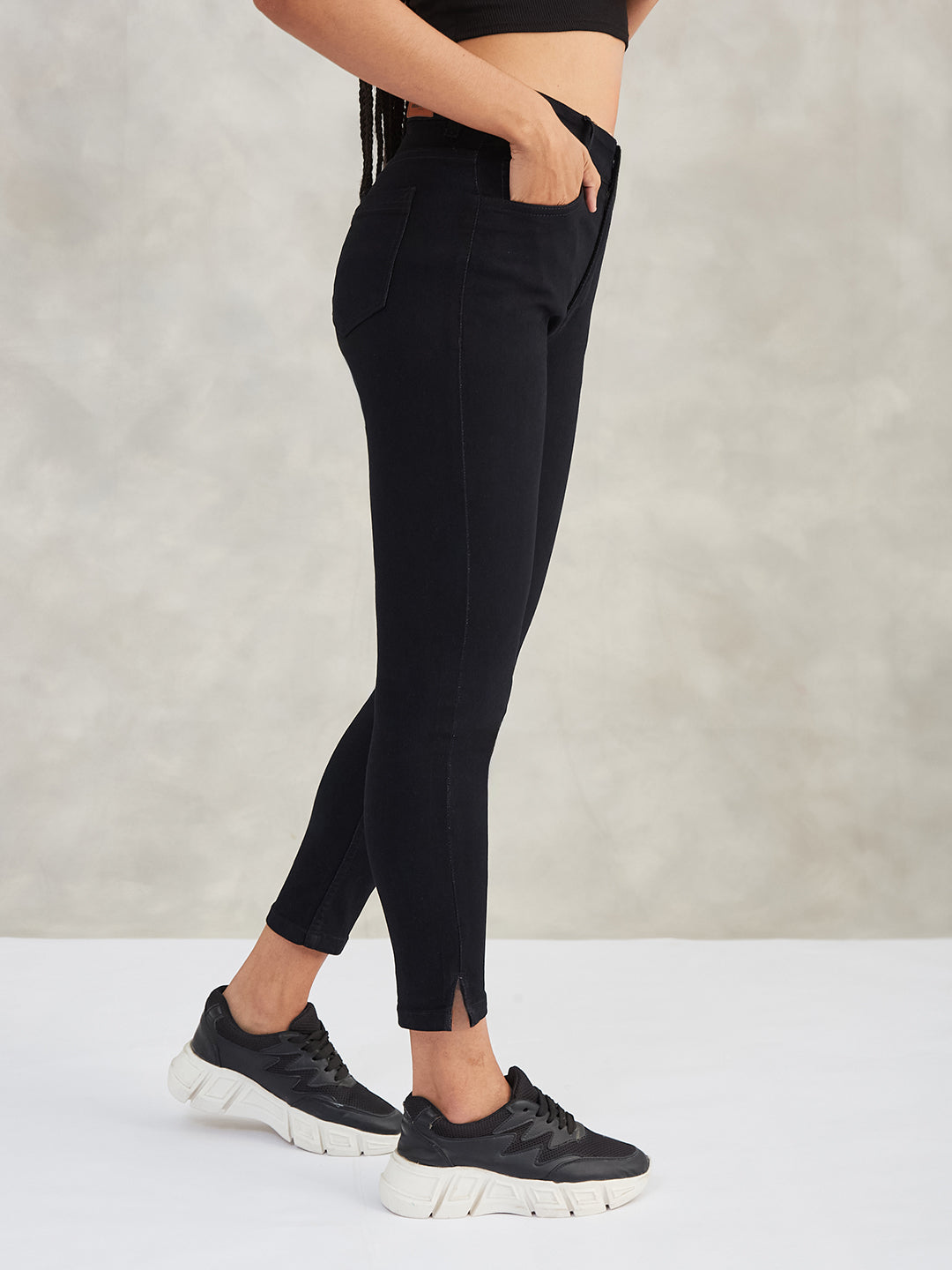 Women's Black Skinny High Rise Clean Look Cropped Stretchable Denim Jeans