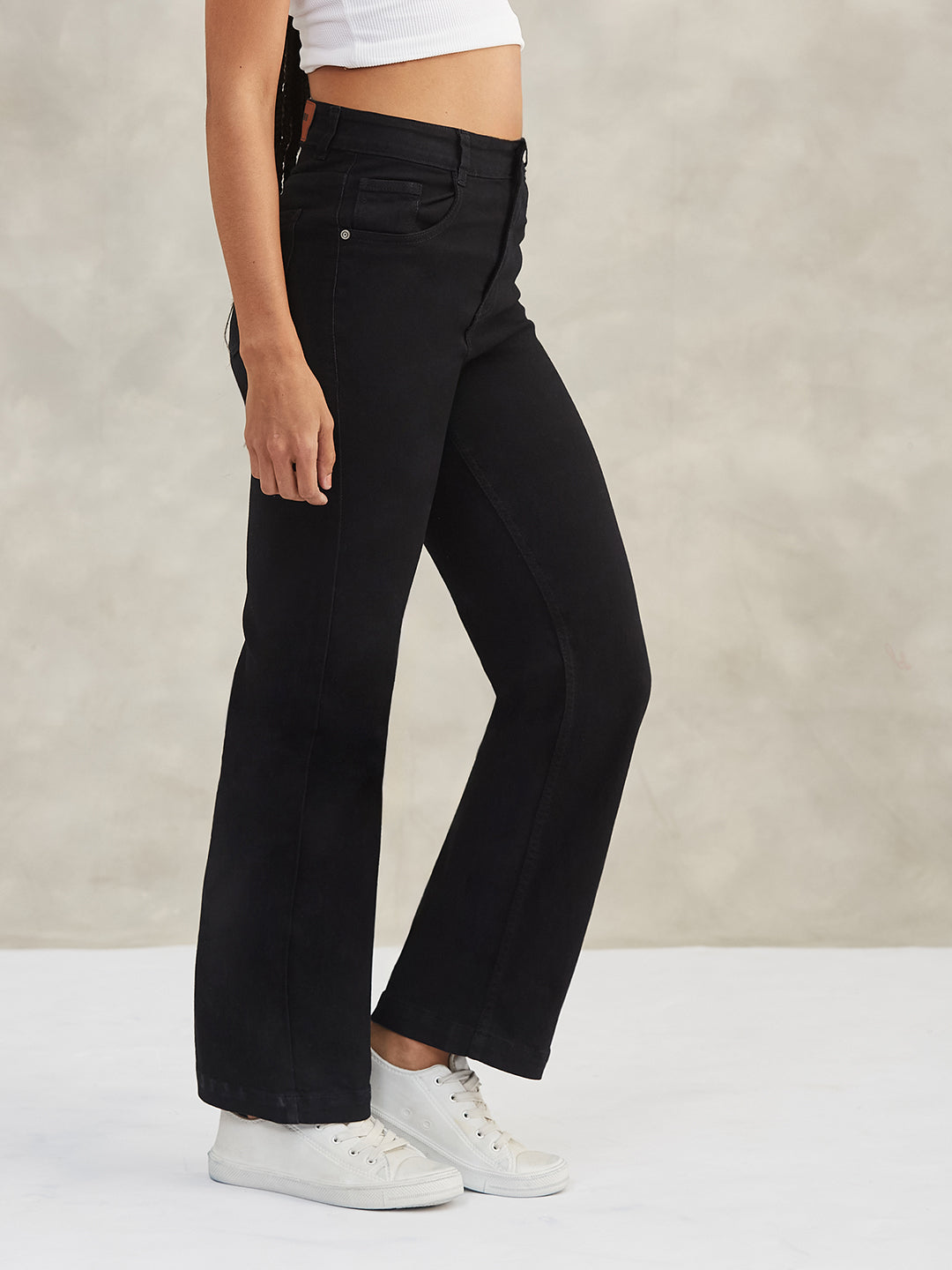 CHASEstretch™ Black Straight-Fit High-Rise Denim Jeans for Women — Dolce Crudo