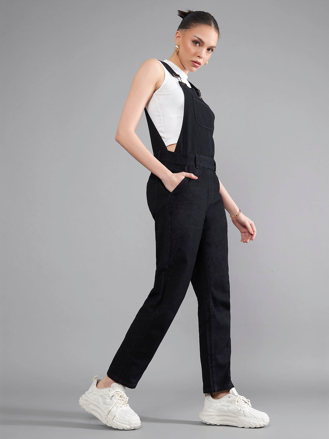 Women's Black High Rise Clean Look Regular Stretchable Skinny Denim Dungaree