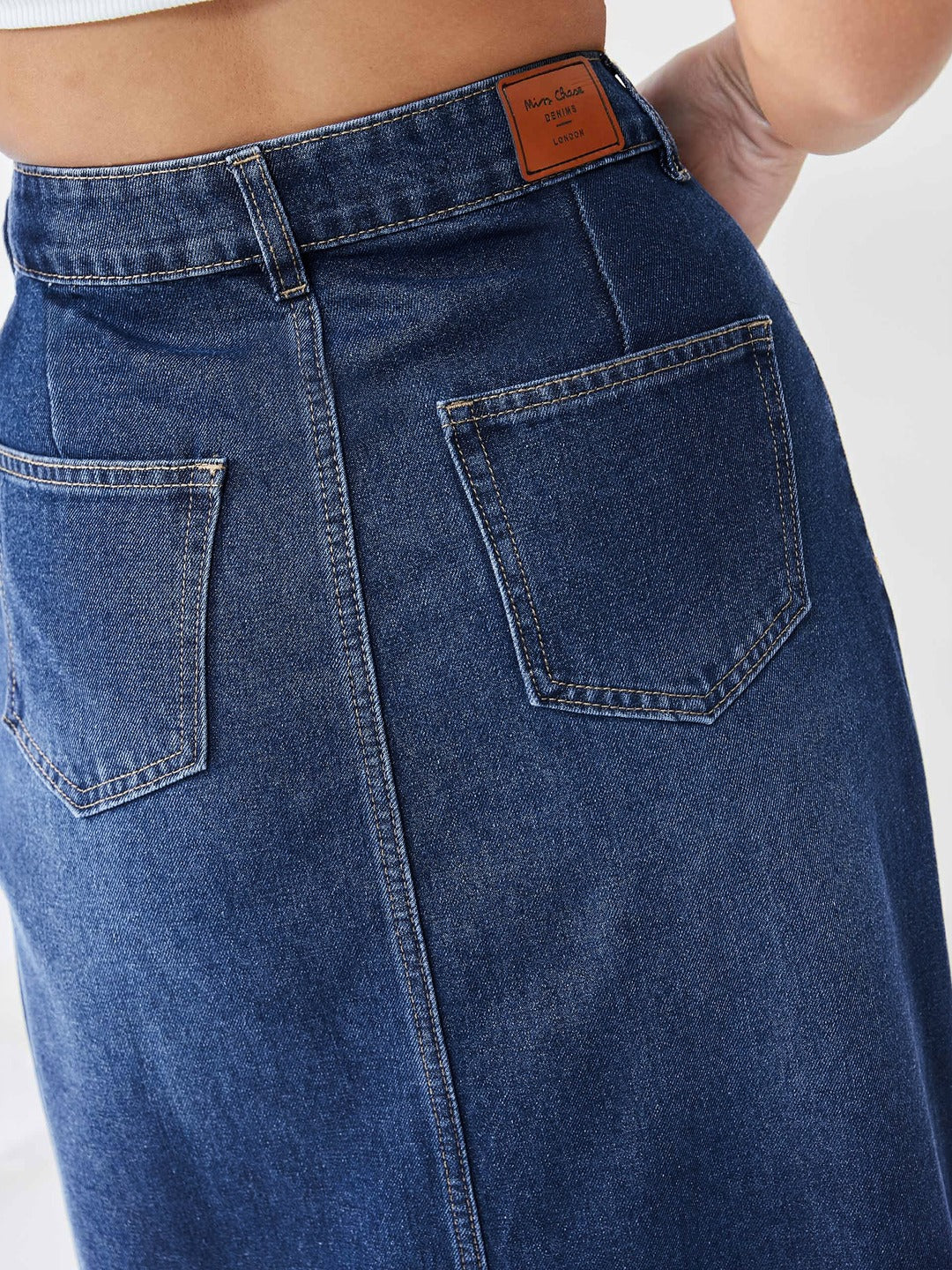 Dark Blue A-Line High-Rise Clean-Look Non-stretchable Denim Midi Skirt for Women