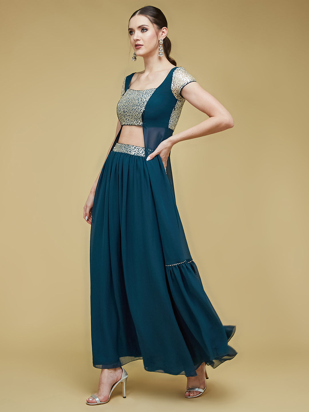 Women's Teal Embellished Square Neck Short Sleeves Waist Band Pocketed Tiered Maxi Co-Ord Set.