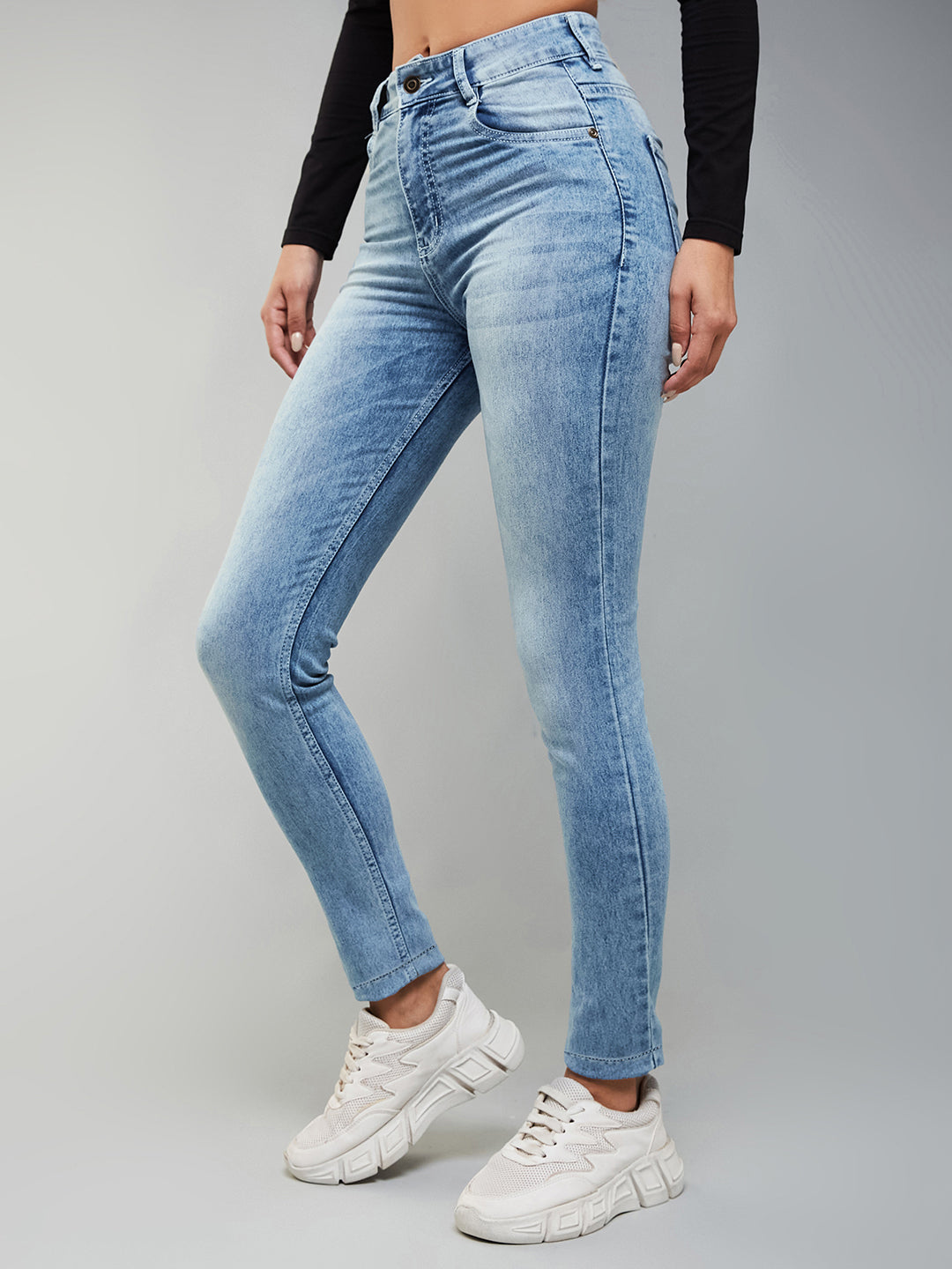 Women's Light Blue Slim Fit High Rise Regular Length Light Wash Denim Stretchable Jeans