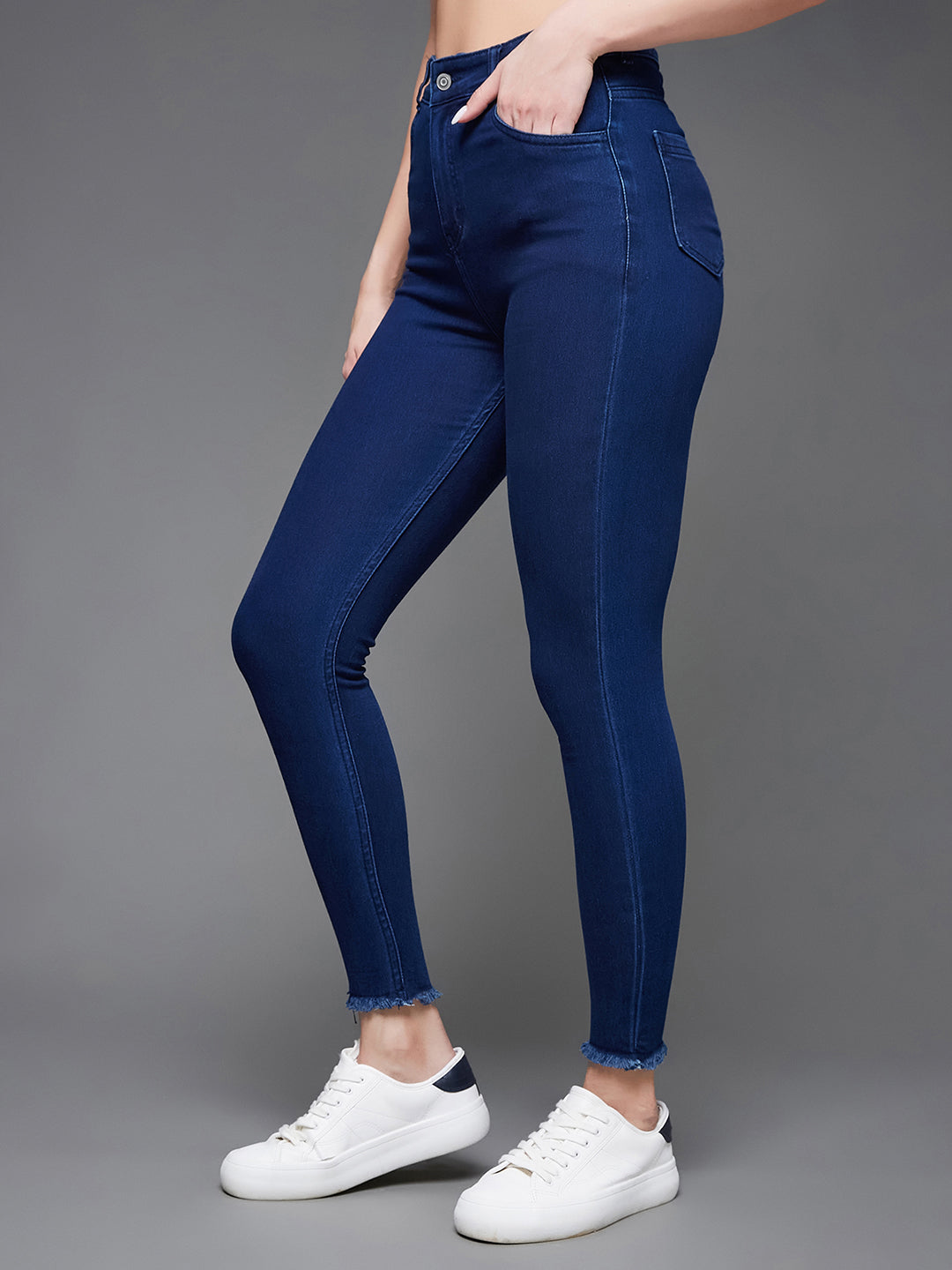 Women's Navy Blue Skinny High-Rise Solid Cropped Fringed Hemline Stretchable Denim Jeans