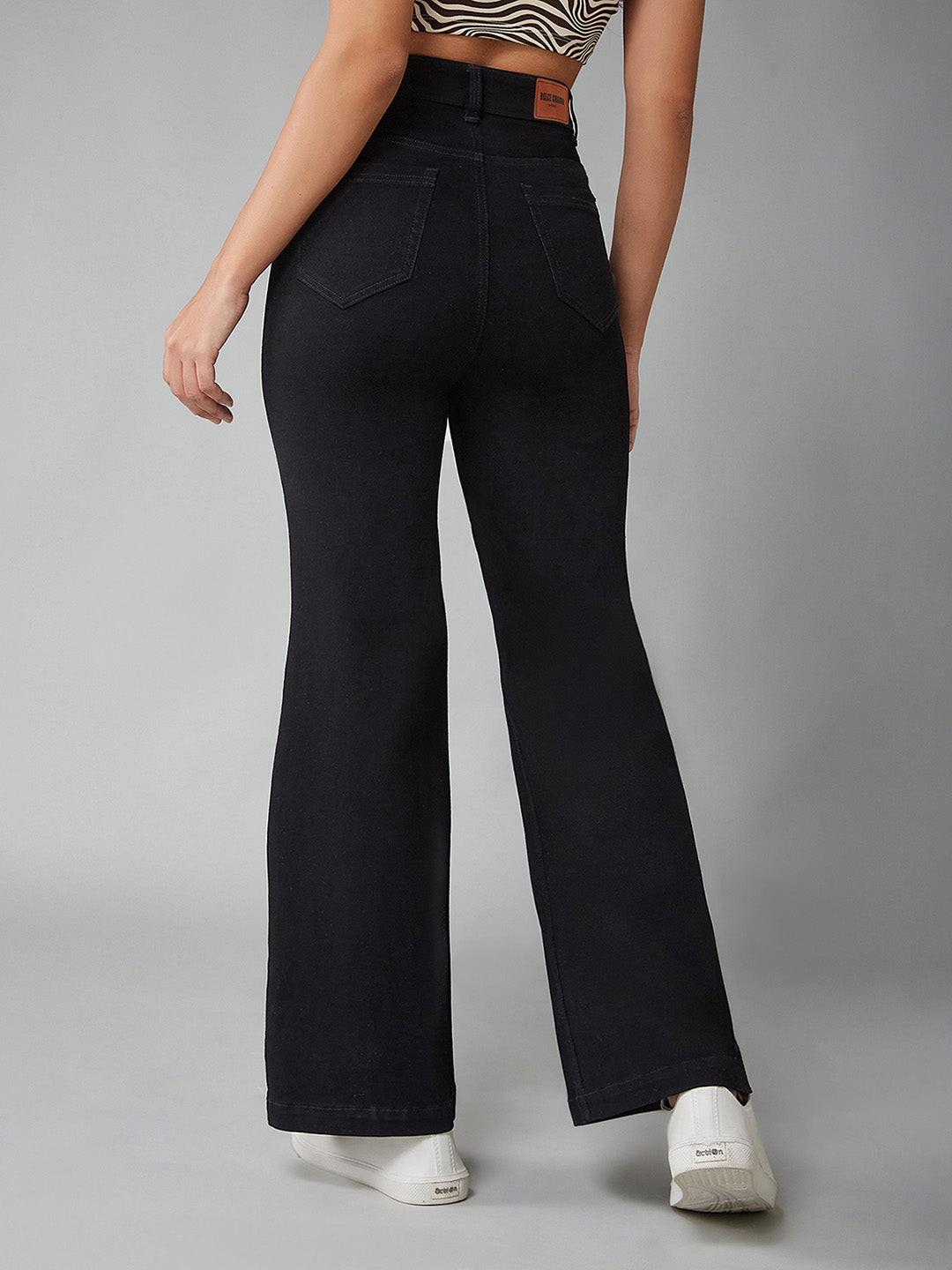 CHASEshape™ Light-Shaping Bootcut High-Rise Black Denim Jeans