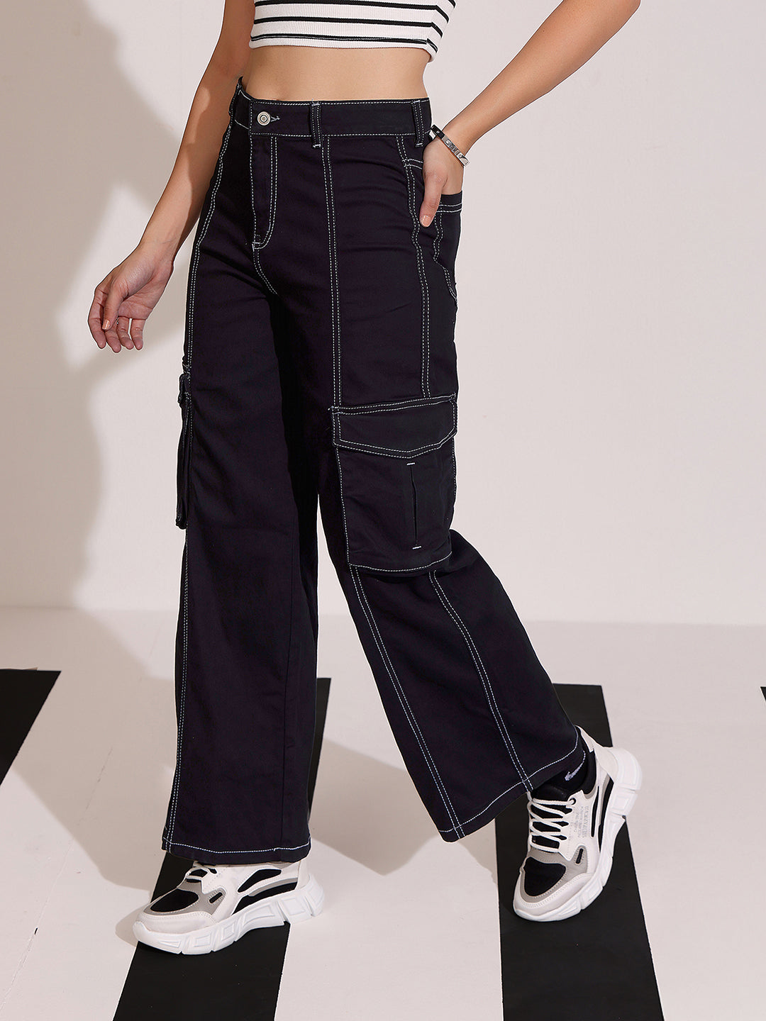 Women's Black Wide-Leg High-Rise Clean-Look Regular-Length Stretchable Patch-Pocketed Denim Jeans