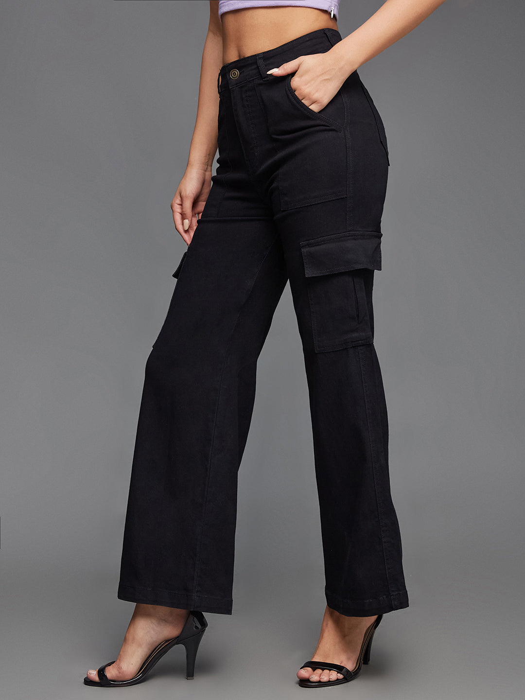 Women's Black Wide-Leg High-Rise Clean-Look Regular-Length Stretchable Denim Cargo Jeans