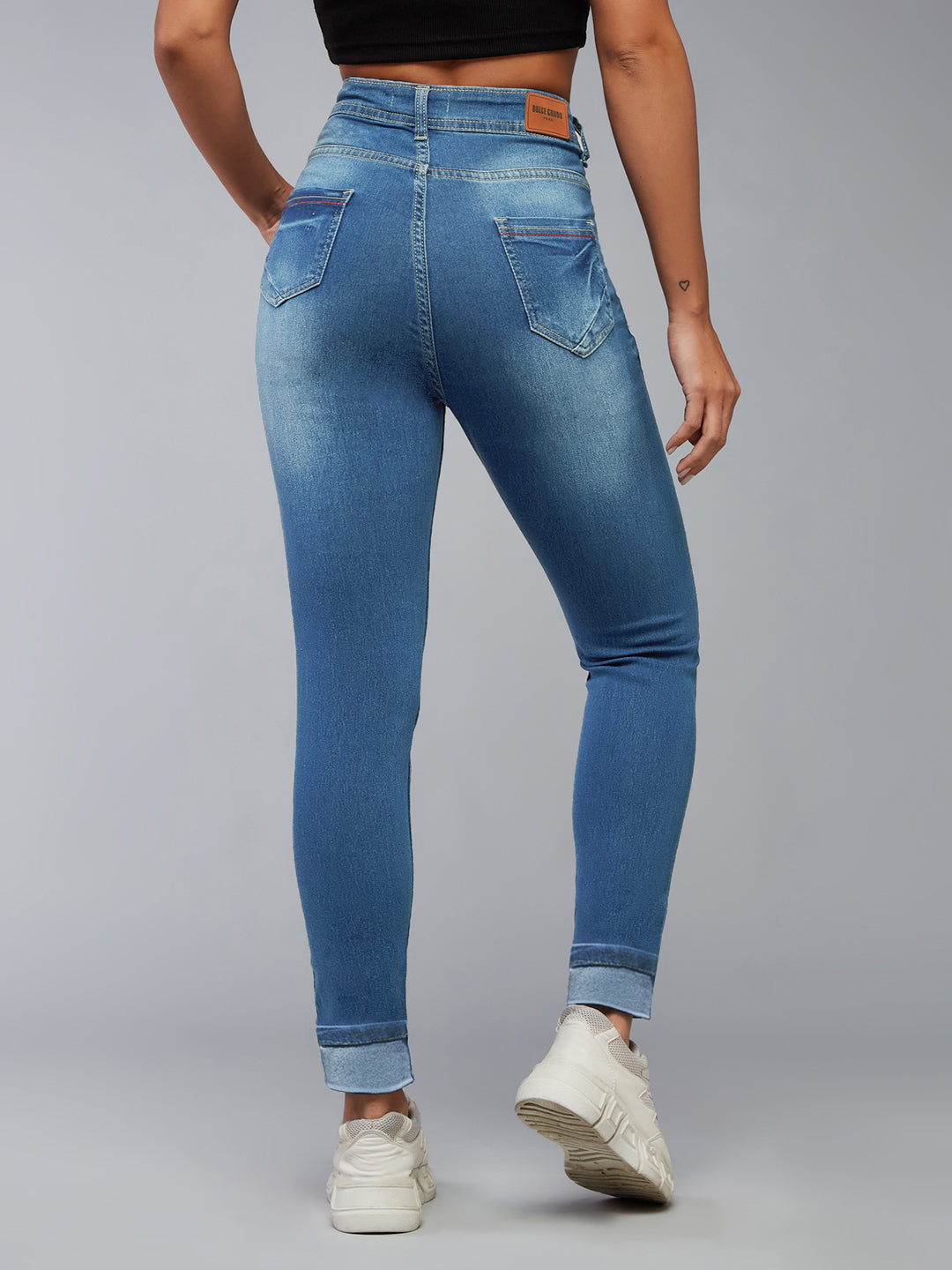 Women's Blue Skinny Fit High Rise Clean Look Regular Length Twill Tape Detailing Scraped Stretchable Denim Jeans