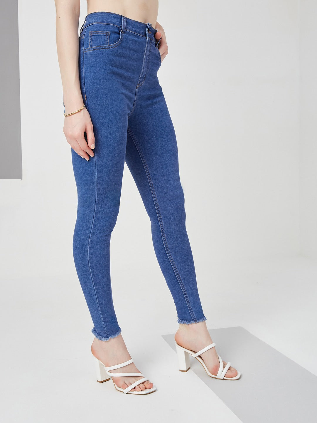 Blue Skinny high-rise Cropped Length Fringe Detailing Stretchable Denim Jeans for Women