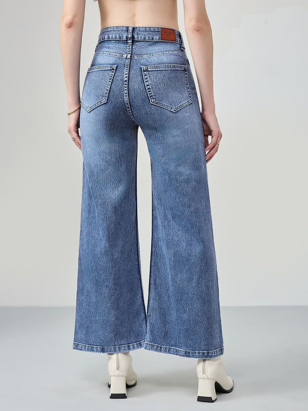 Light Blue Wide-Leg High-Rise Stretchable Denim Jeans for Women
