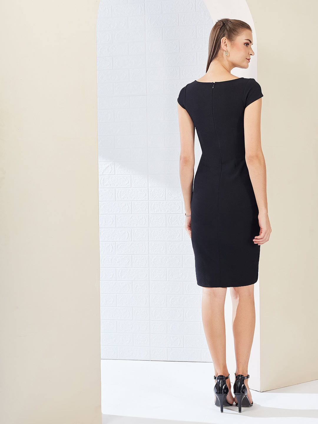 Black Solid V Neck Cap Sleeves Polyester Side Pocketed Knee Long Dress for Women