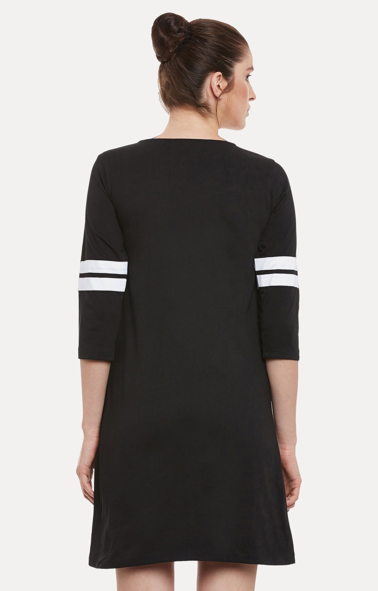 Women's Black Solid Round Neck 3/4 Sleeve Paneled Shift Dress