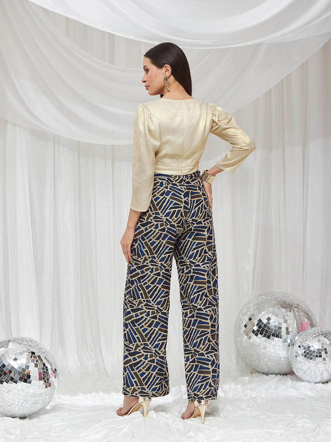 Multicolored-Base-Cream V-Neck Full Sleeve Geometric Tie-Up Regular Co Ord Set for Women
