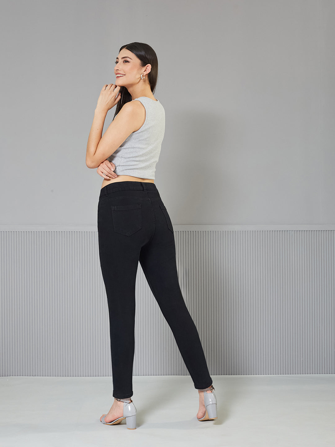 Women's Black Skinny High-Rise clean-look Regular Stretchable Denim Jeans