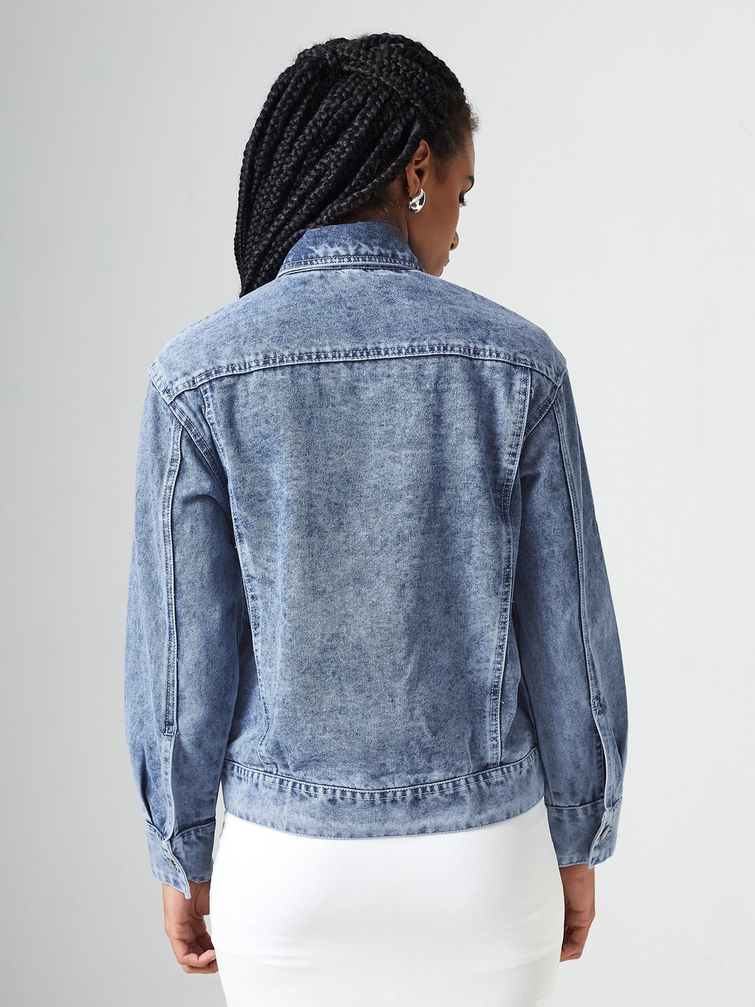 Light Blue Collared Full Sleeve Solid Classic Regular Length Denim Jacket for Women