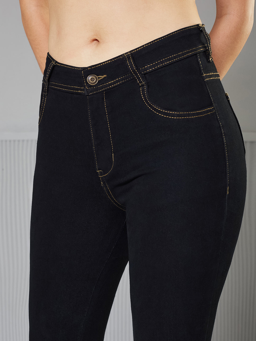 Black Skinny-Fit High-Rise Side Slit Solid Ankle Length Stretchable Denim Jeans for Women