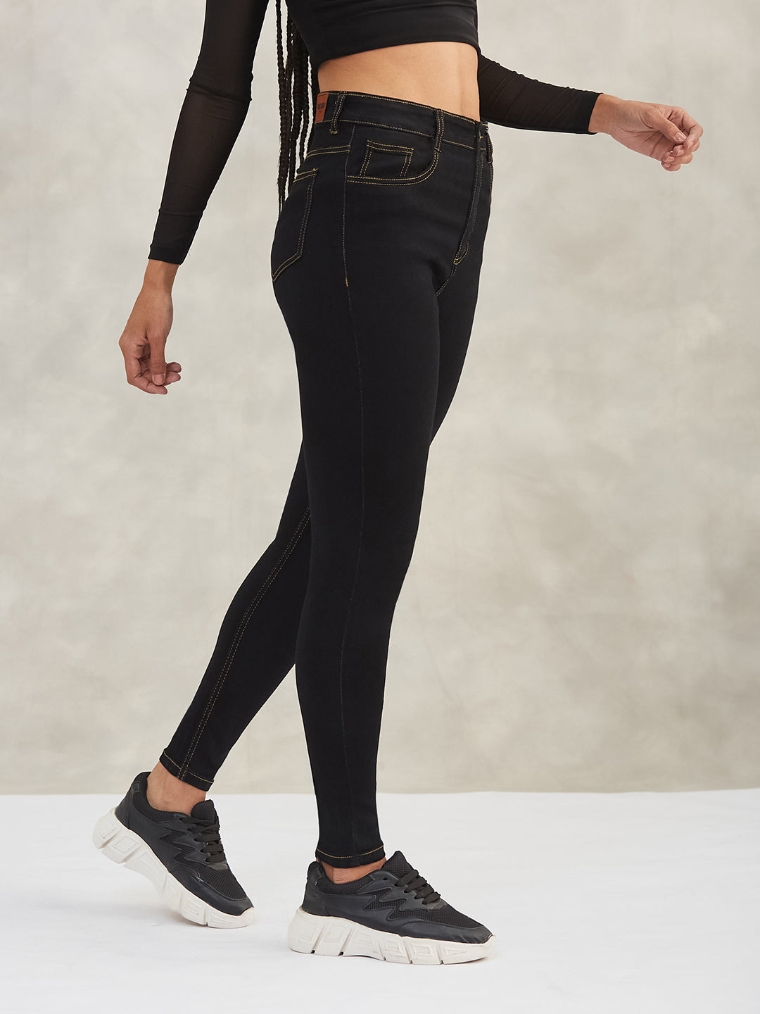 Women's Black Skinny High-Rise Stretchable Denim Jeans