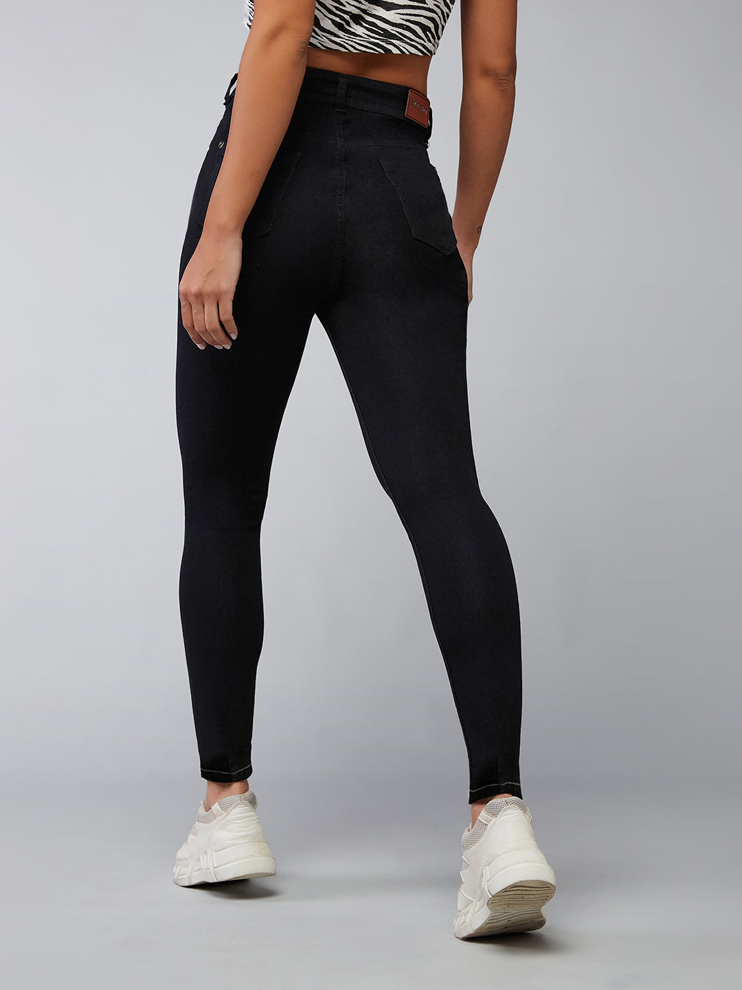 Women's Black Slim Fit High Rise Regular Length Applique Detailing Denim Jeans