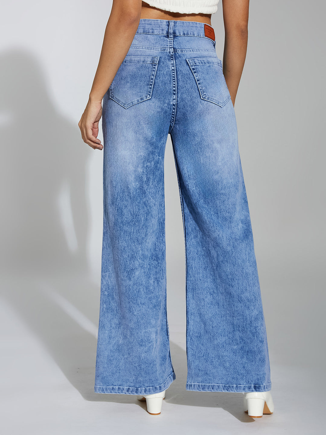 CHASEshape™ Light-Shaping Wide-Leg High-Rise Light-Blue Denim Jeans