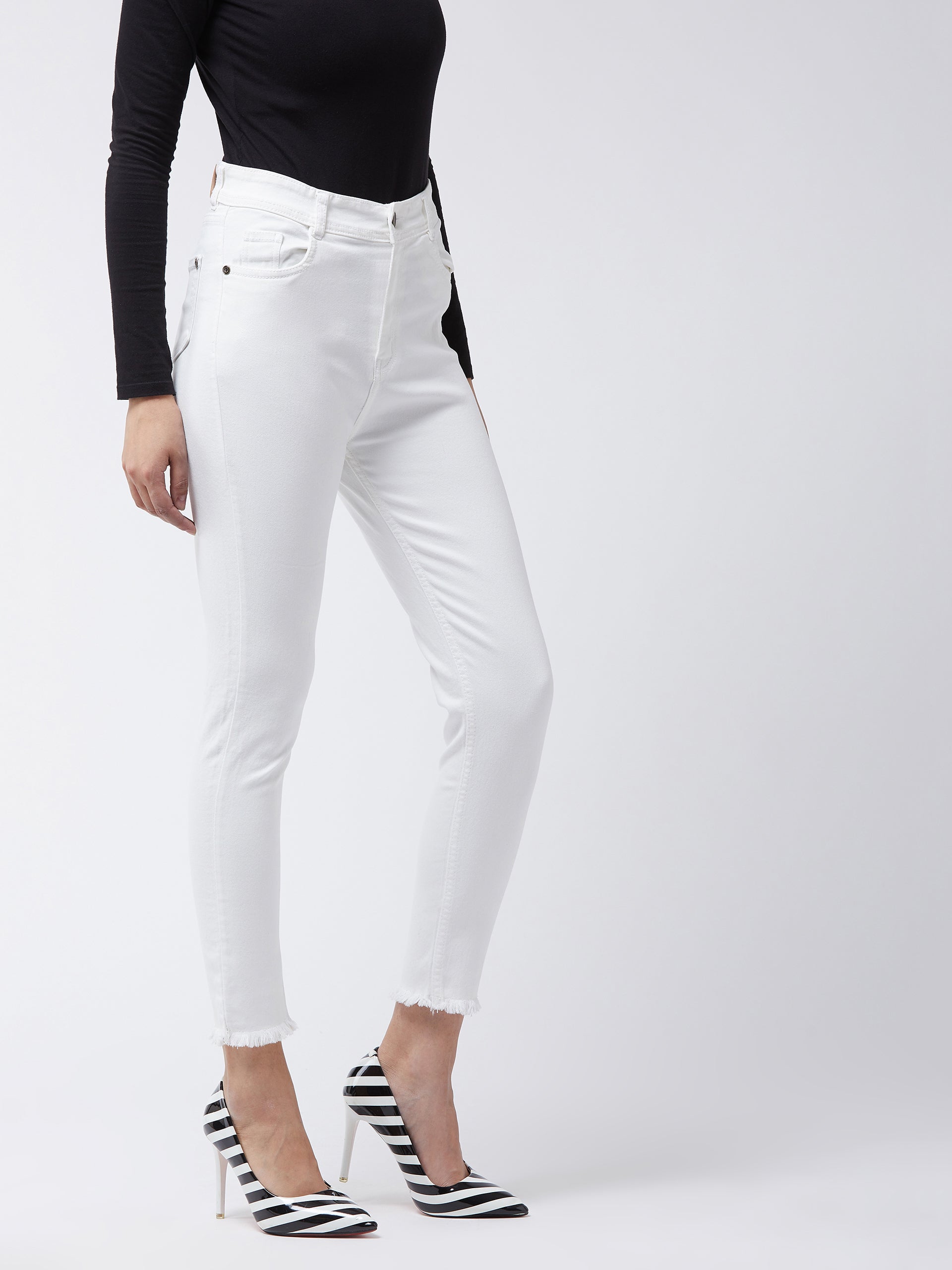 Women's White Skinny Fit High Rise Clean Look Cropped Bleached Raw Edge Detailing Stretchable Denim Jeans