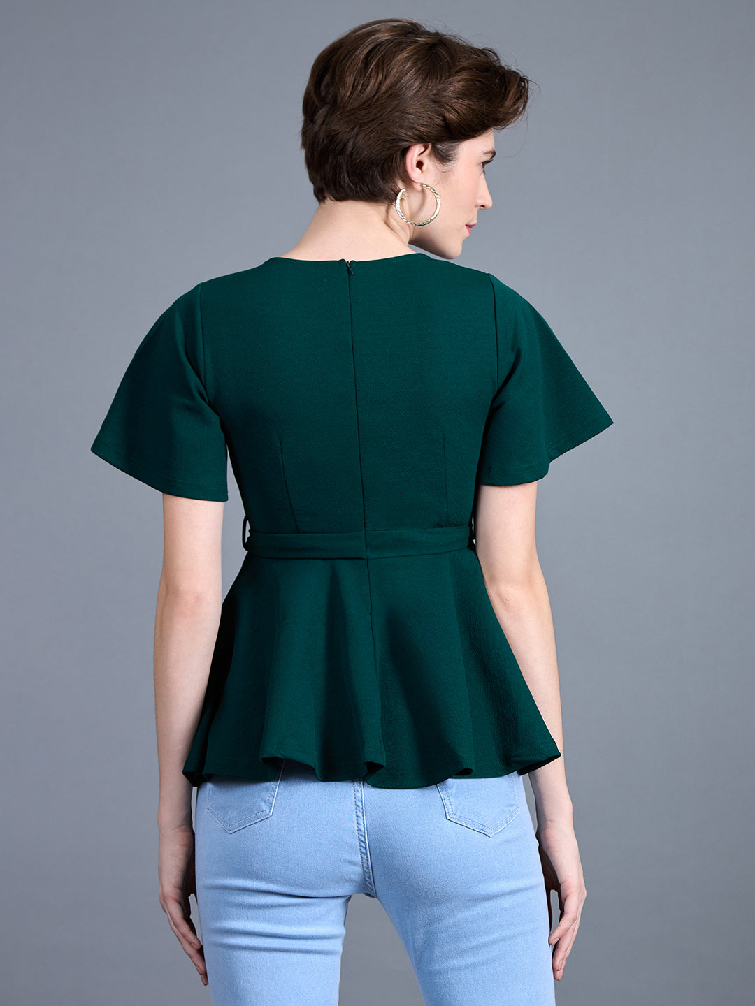 Women's Green Solid Polyester Slim Fit Round Neck Short Sleeve Regular Length Top