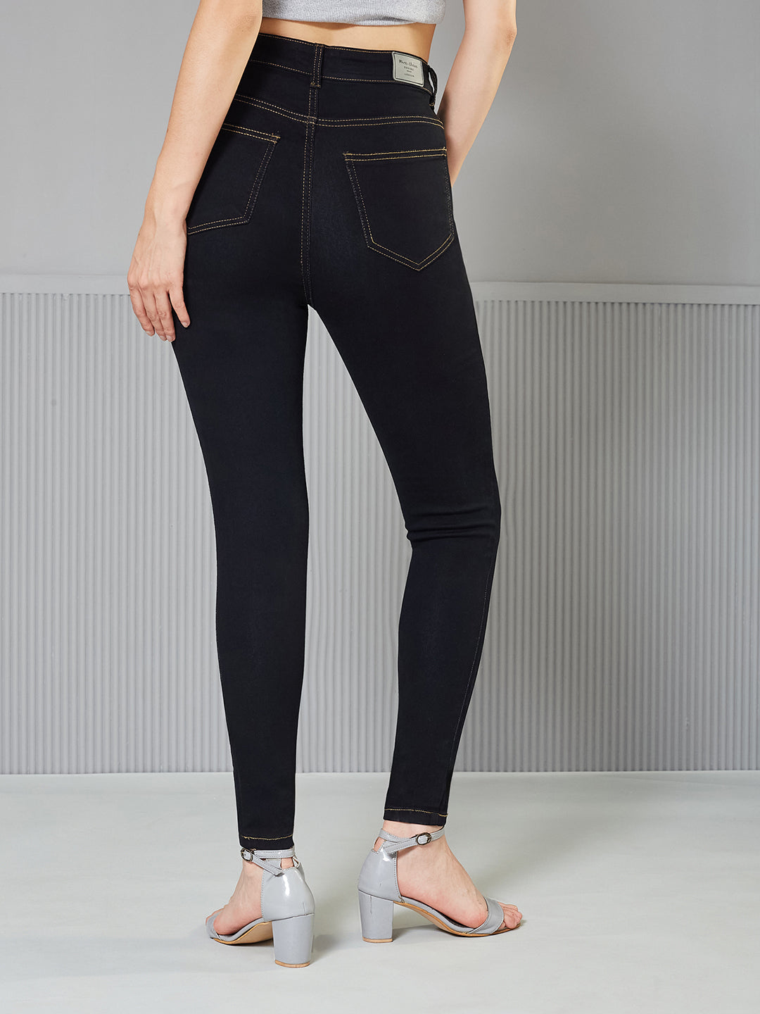 Women's Black Skinny High-Rise  Regular Stretchable Denim Jeans