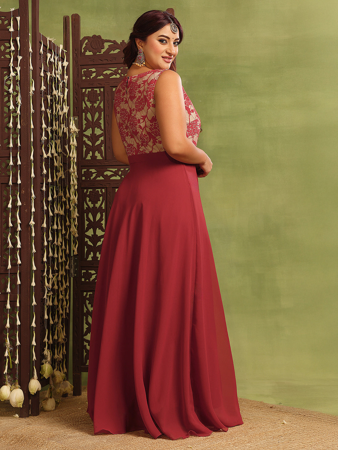 Women's Brick Red & Dusty Green Boat Neck Sleeveless Self-Design Lace-Overlaid Regular Dress