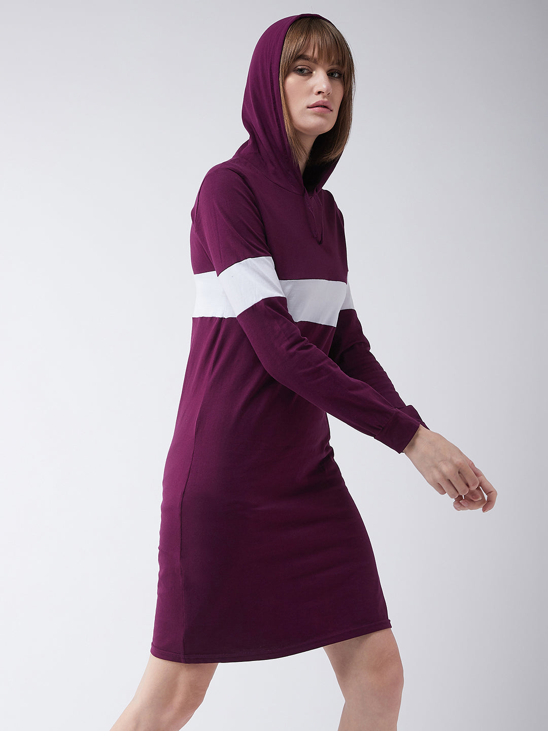 Women's Magenta Round Neck Full Sleeve Solid Knee-Long Hooded Dress