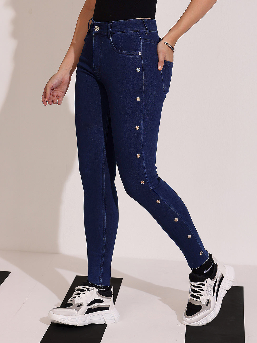 Women's Navy Blue Skinny Fit Mid Rise Cropped Length Eyelet Detailing Denim Stretchable Jeans