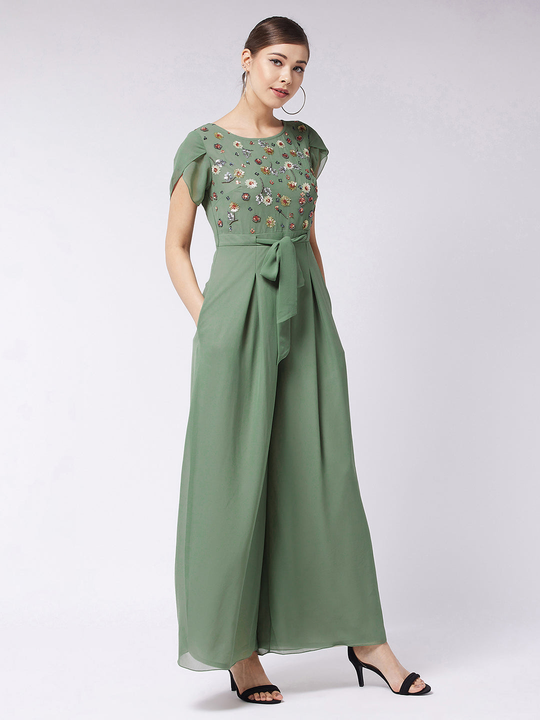 Women's Light Green Round Neck Tulip Sleeve Embroidered Pleated Regular Jumpsuit