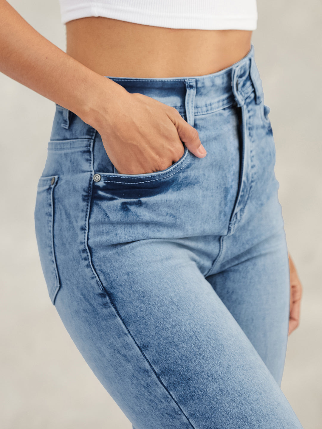 Women's Light Blue Wide-Leg Fit High-Rise Stretchable Denim Jeans