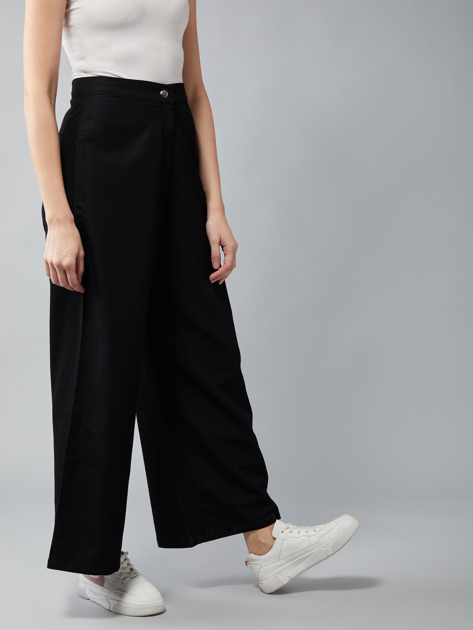 Women's Black Wide-Leg High Rise Light Weight Clean Look Regular Length Light Weight Denim Pants