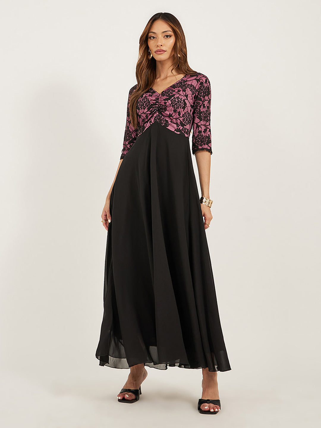 Women's Black And Lavender Sweet heart neck 3/4 Sleeve Self Design Fit & Flare Maxi Dress