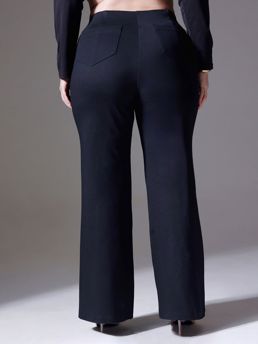 CHASEshape™ Light-Shaping Straight-Fit High-Rise Black Denim Jeans