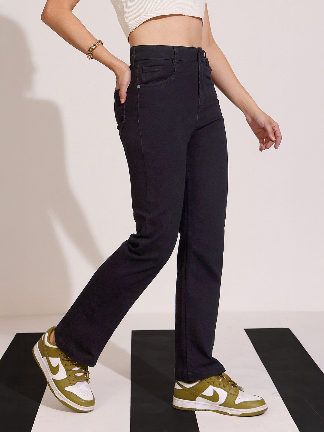 Women's Black Straight High Rise Clean Look Regular-Length Stretchable Denim Jeans