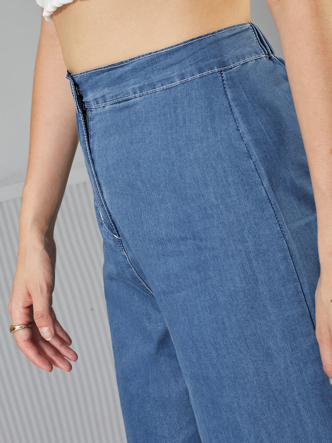 Blue Flared Wide-Leg High-Rise Non Stretchable Light Weight Denim Pants for Women