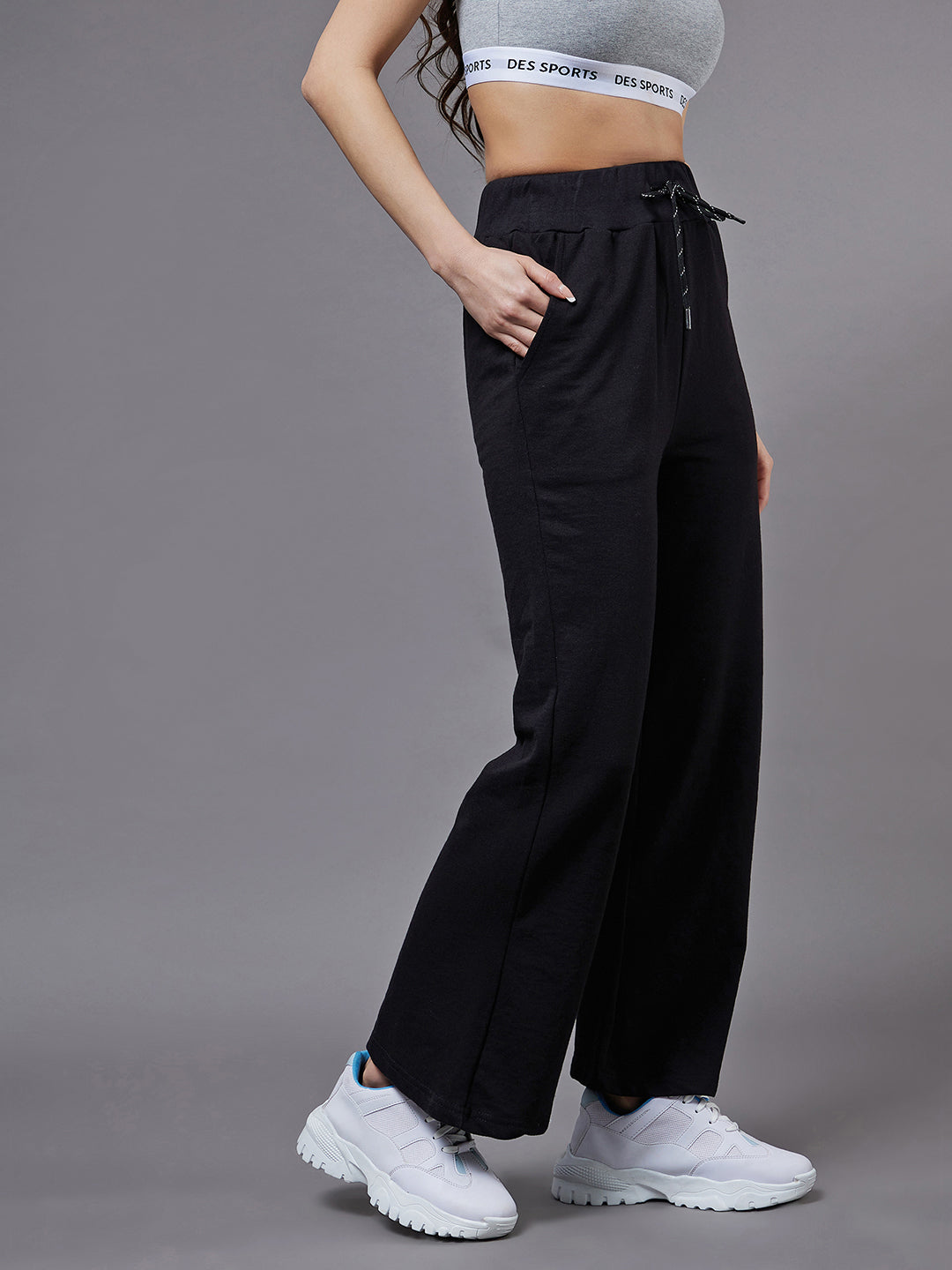 Women's Black Solid Regular Track Pants