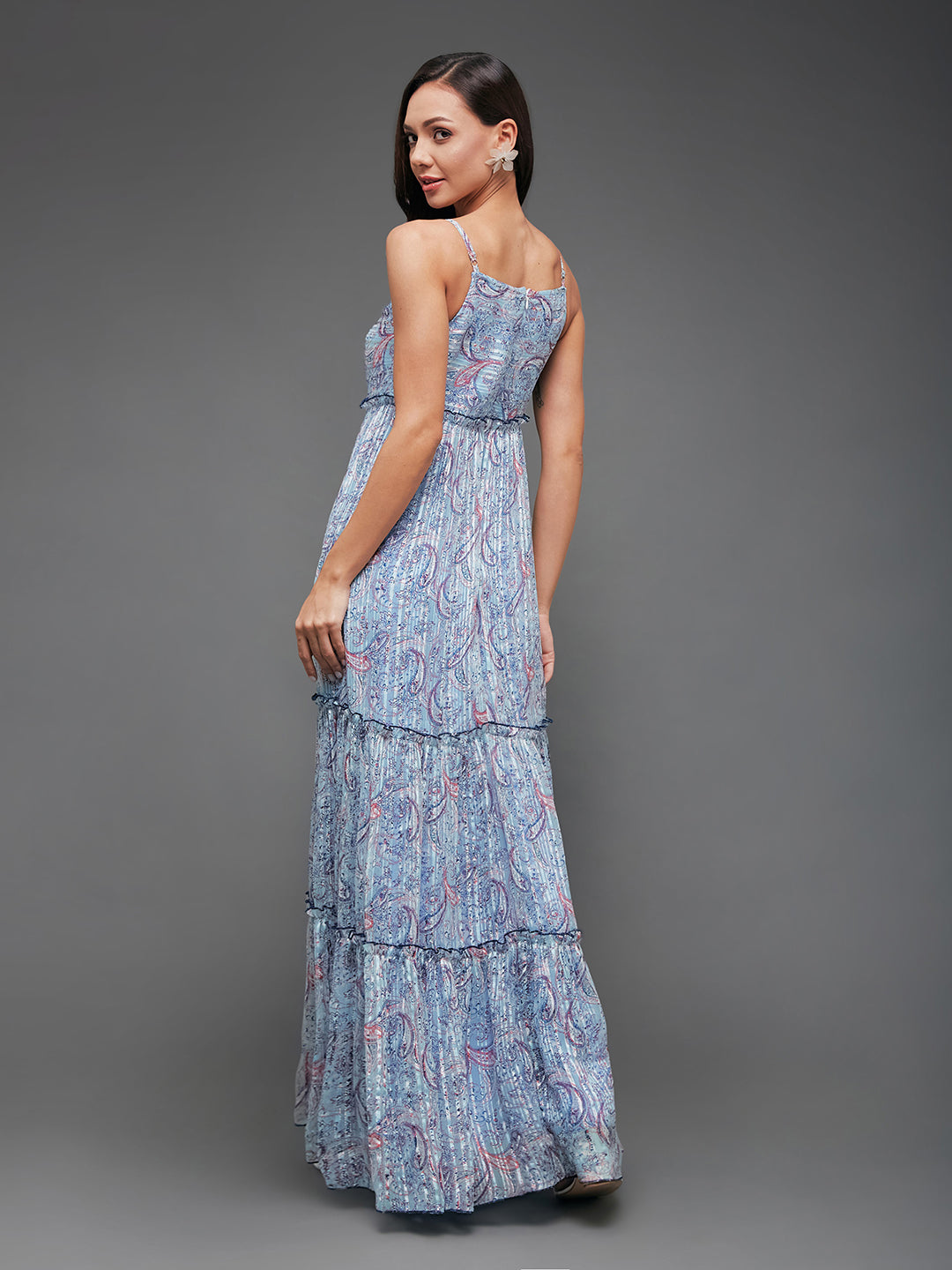 Women's Multicolored-Base-Sky Blue Sweetheart Neckline Adjustable Shoulder Strap Paisley Patterned Tiered Maxi Georgette Dress