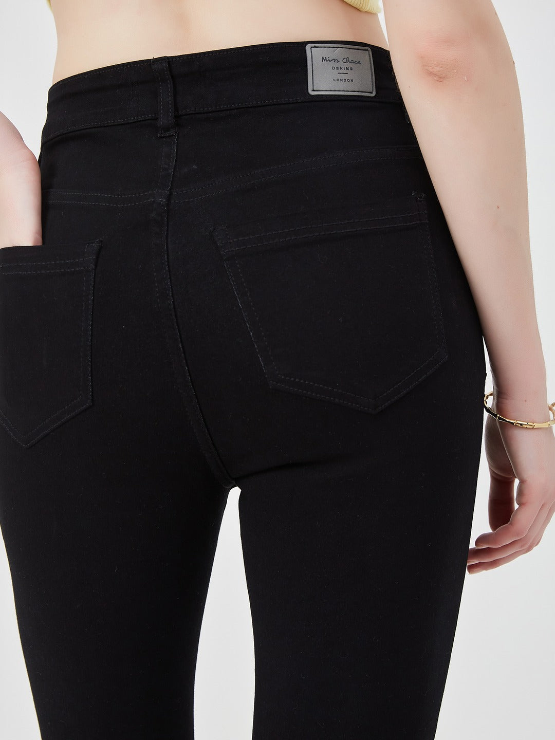 Black Skinny Fit high-rise Stretchable Denim Jeans for Women