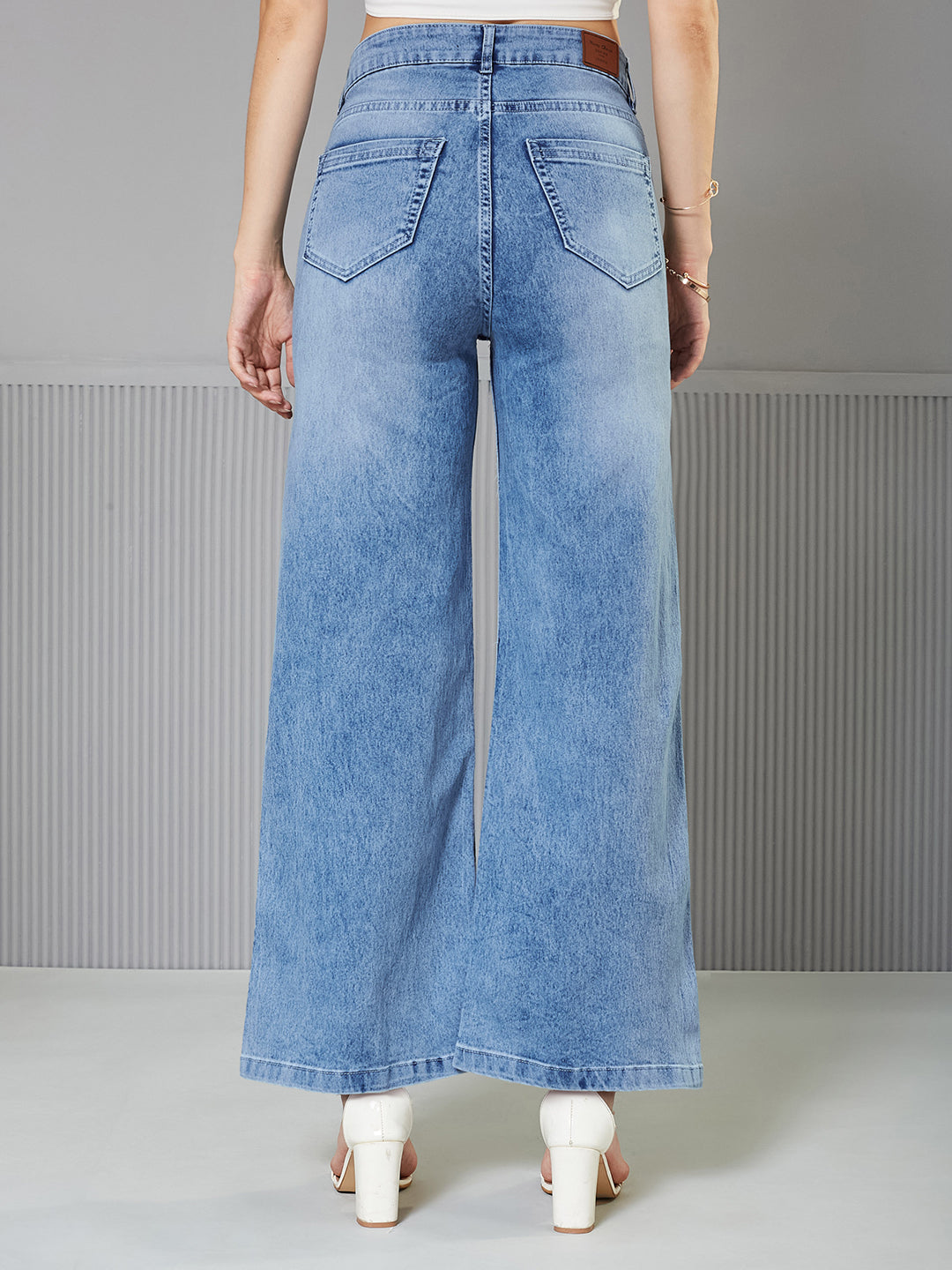 CHASEshape™ Light-Shaping Wide-Leg High-Rise Light-Blue Denim Jeans