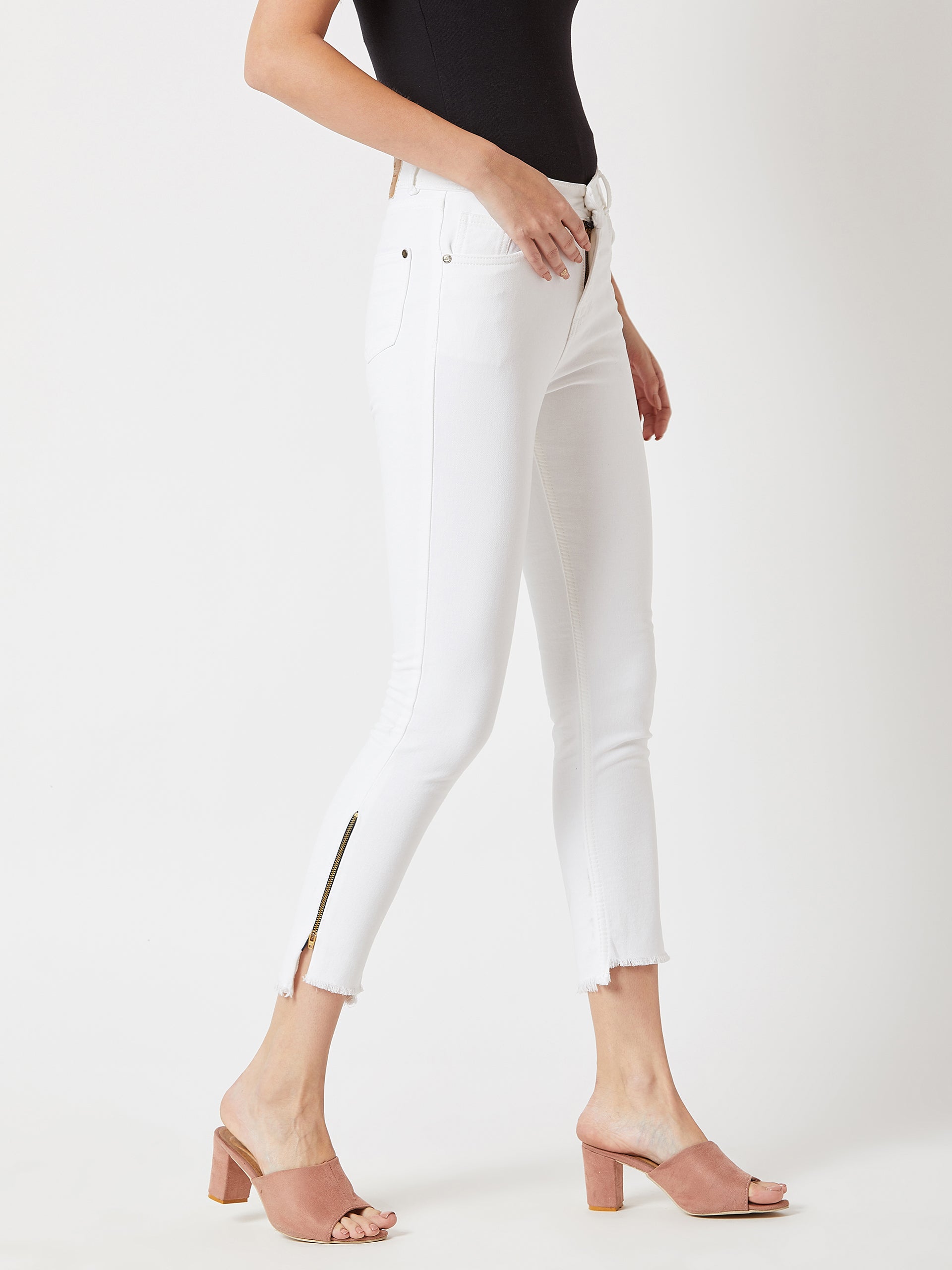 Women's White Skinny Fit High Rise Side Slit Raw Edge Detailing Clean Look Cropped Stretchable Denim Jeans